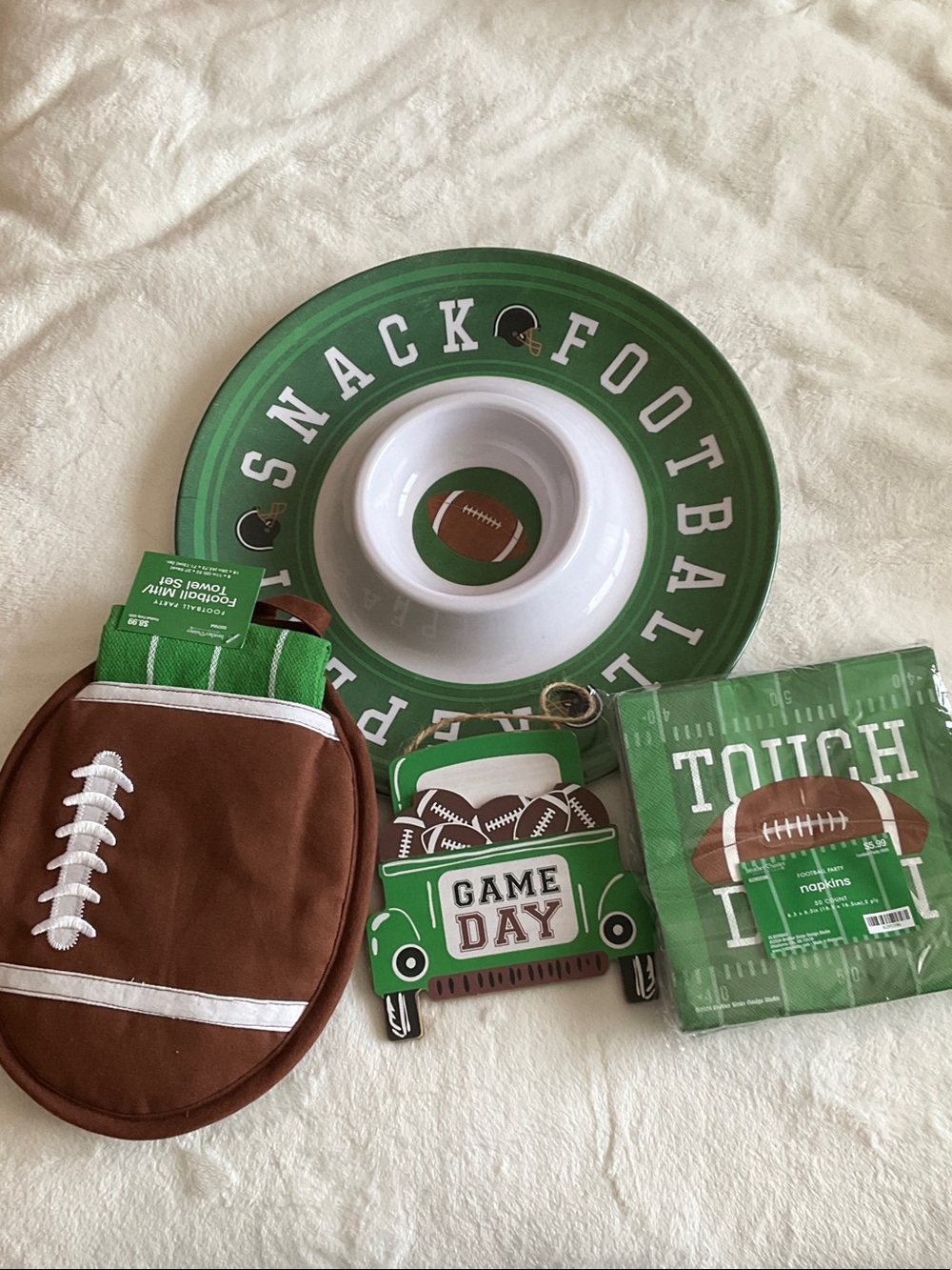 Football Party Snack Set hosting items